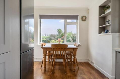Kitchen / Breakfast Room