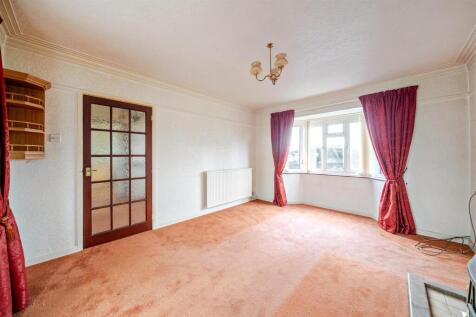 Sitting room to Front