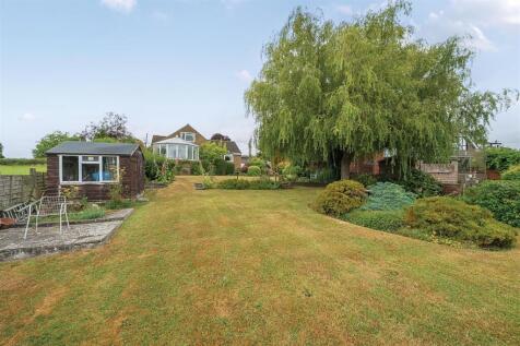 Garden to House