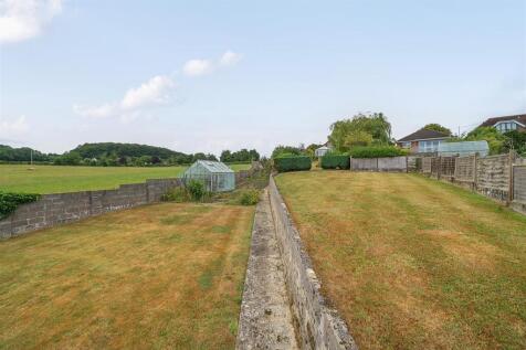 Levelled Gardens