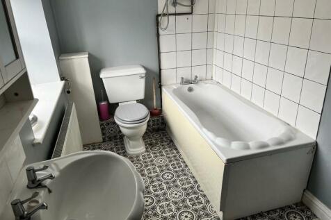Bathroom.jpg