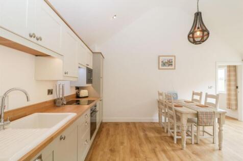 acorn cottage dining room.jpg