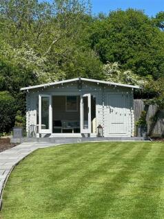 Summerhouse.jpg