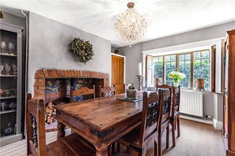 dining room.jpg