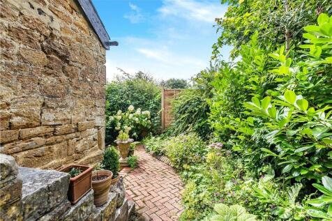 garden in summer.jpg