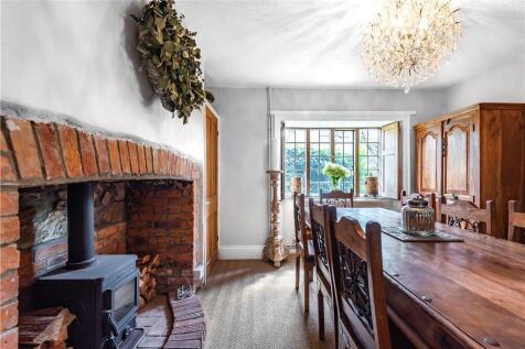 Owners dining room 2.jpg