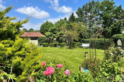 Cottage Garden.jpg