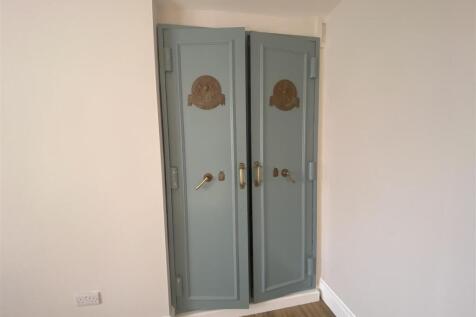 Original Safe