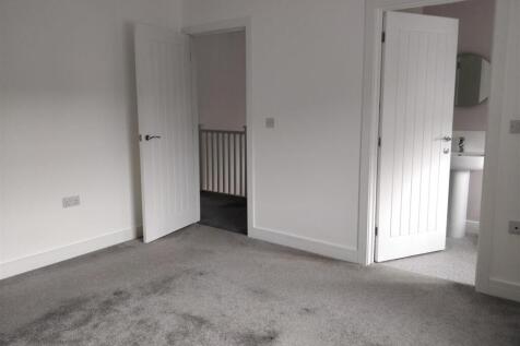 En-suite bedroom