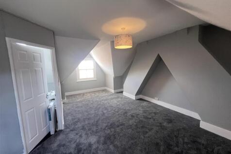 En-suite bedroom