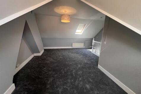 En-suite bedroom