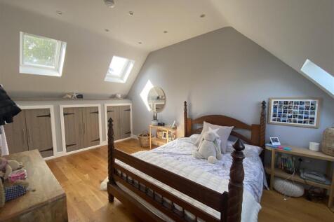 Fourth bedroom
