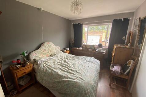 Bedroom 2.jpg