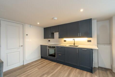 Kitchen Area.jpg