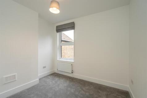 Bedroom 3.jpg