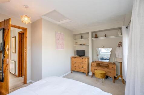 Bedroom 3 (2).jpg