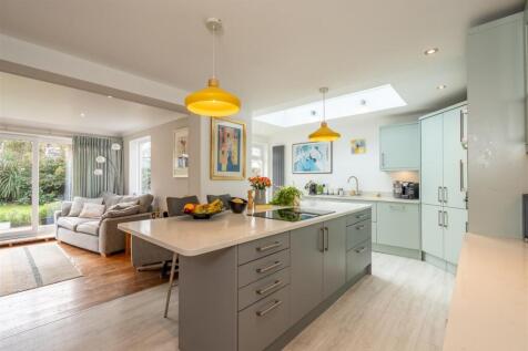 Kitchen Breakfast Room.jpg