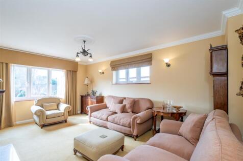 Sitting Room.jpg