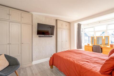 Main Bedroom.jpg