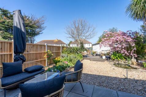 Rear Garden - 1.jpg