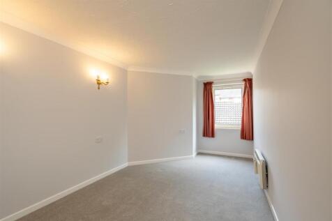 Bedroom 2.jpg