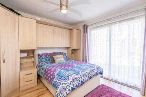 Bedroom 2 - 8 Blondell Drive.jpg
