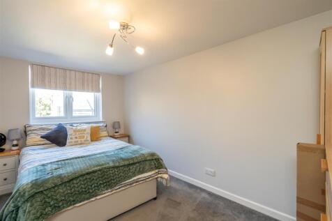 Bedroom 4.jpg