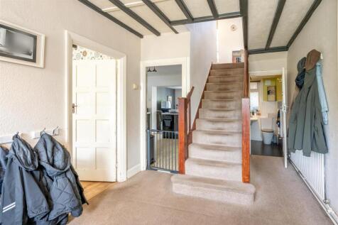 Entrance Hall.jpg
