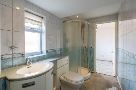 Shower Room.jpg