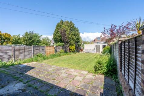 Rear Garden (2).jpg