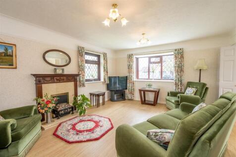 Sitting Room.jpg