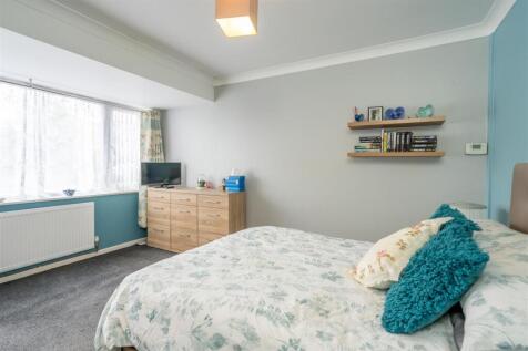 GF Bedroom.jpg