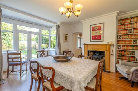 Dining Room.jpg