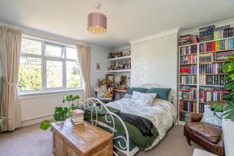 Bedroom 2.jpg