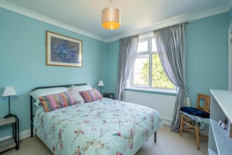 Bedroom 5.jpg