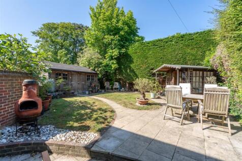Side Garden and Workshop.jpg