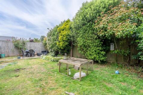 Rear Garden (2).jpg