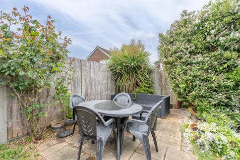 Rear Garden Patio.jpg