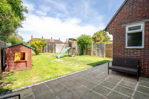 Rear Garden 1.jpg