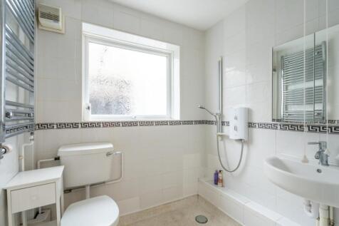 Ground Floor Wet Room.jpg