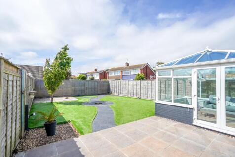 Rear Garden (3).jpg