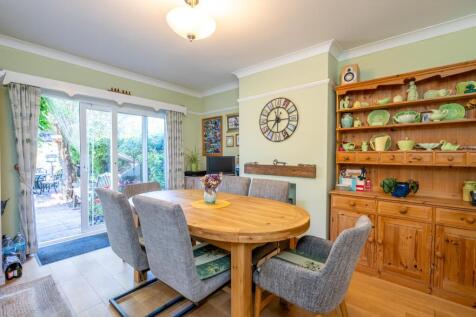 Dining Room.jpg