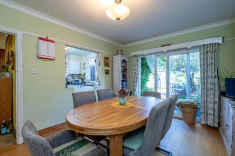 Dining Room (2).jpg