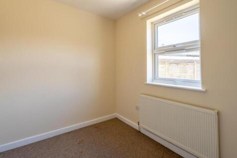 Bedroom 2.jpg