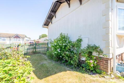 Side Garden.jpg