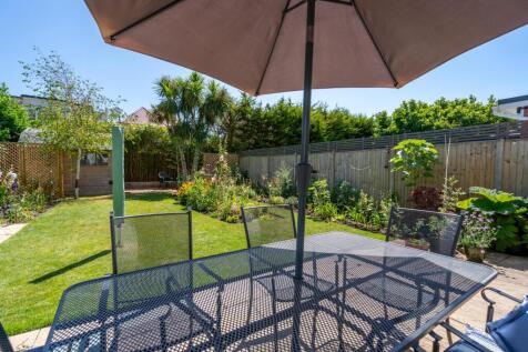 Rear Garden (3).jpg