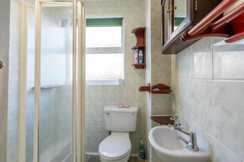 Shower Room.jpg