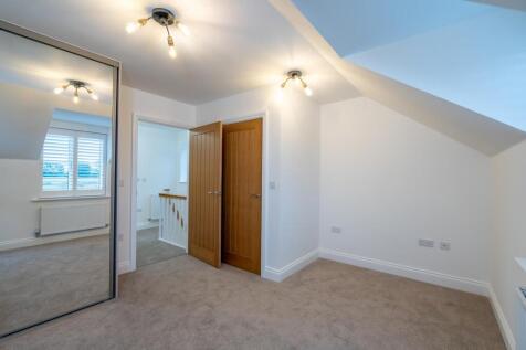 Bedroom 1.jpg