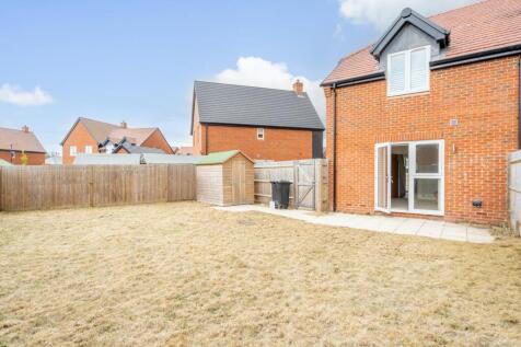 Rear Garden (2).jpg