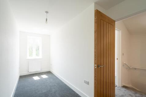 Bedroom 4.jpg